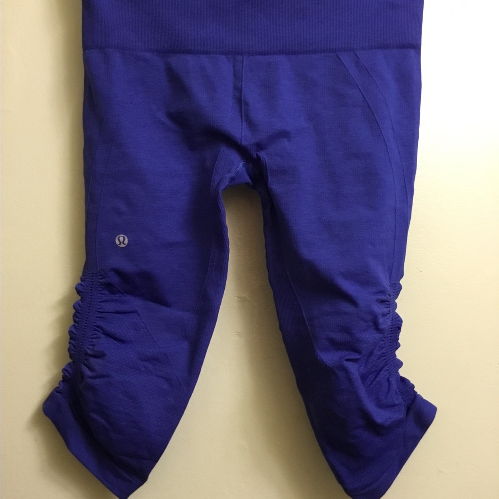 Lululemon Ruched Cropped Pants - Picture 2 of 6
